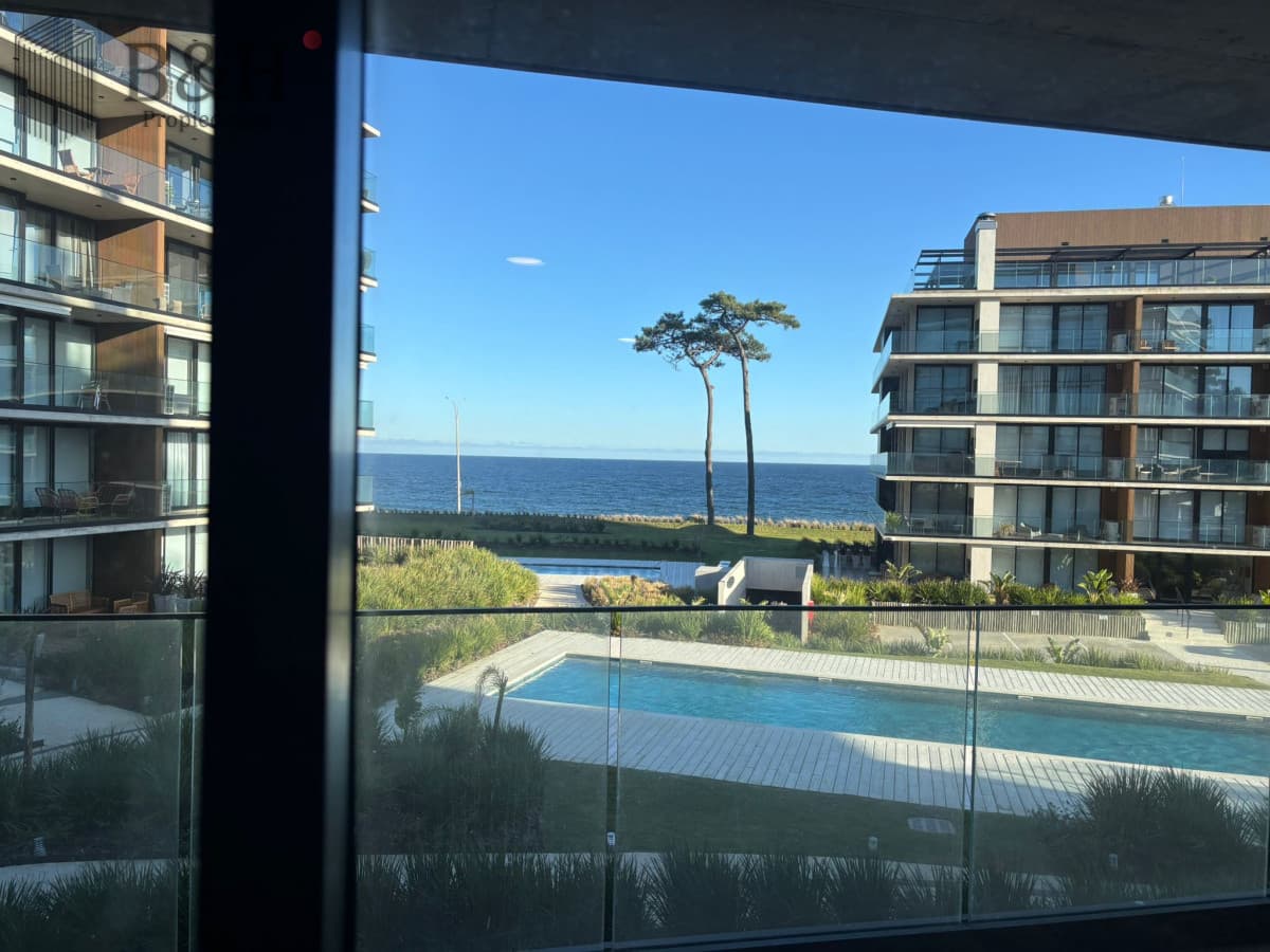 Apartamento en primera línea Alquiler Anual
