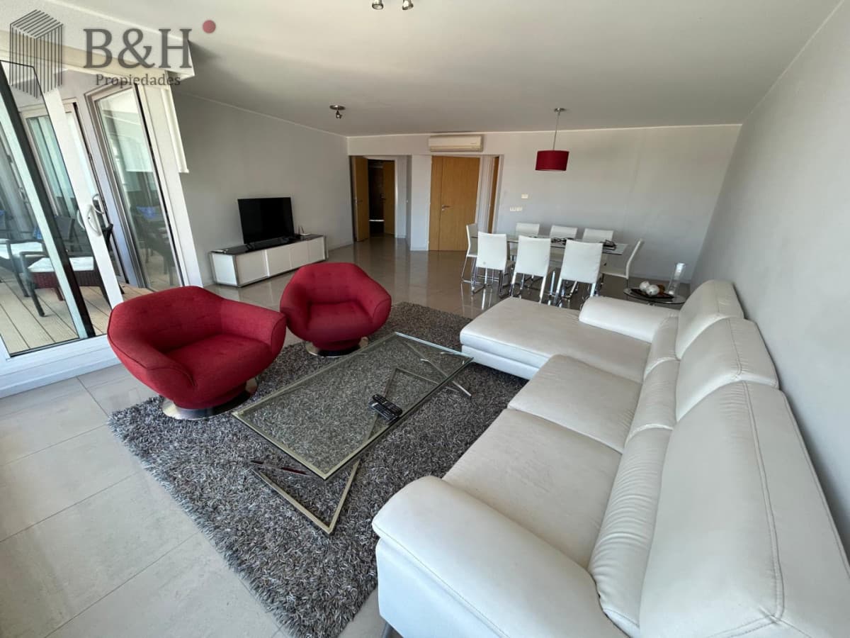 Apartamento de 3 dormitorios en venta, Punta del Este