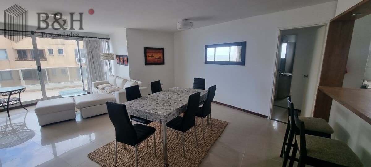 Penthouse de 3 dormitorios con parrillero
