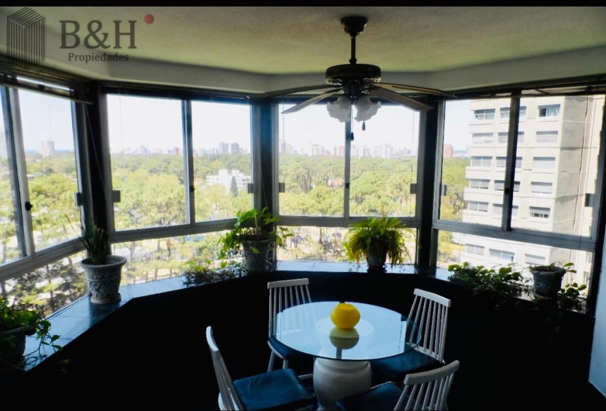 Apartamento en alquiler anual 4 dormitorios