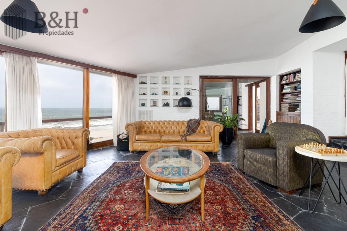 Venta Casa 5 dormitorios Península con Vista al Mar y Garaje
