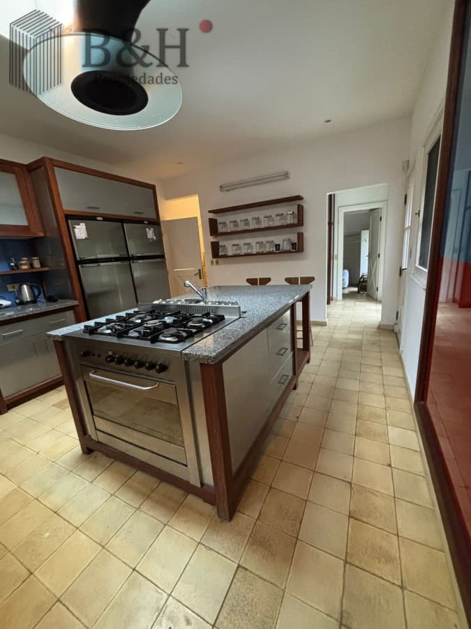 Casa en BARRIO PRIVADO!! ALQUILER ANUAL Y VENTA