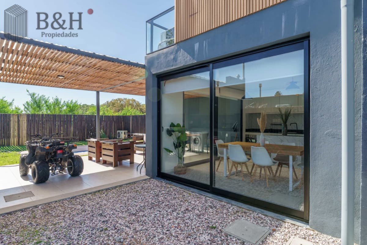 Hermosa casa en venta barrio privado en las grutas 3 dormitorios