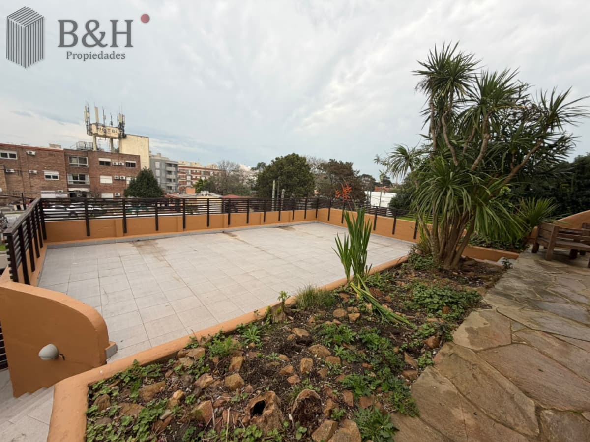 OPORTUNIDAD!!! CASA A LA VENTA EN LA MANSA A 100 MTS DEL MAR