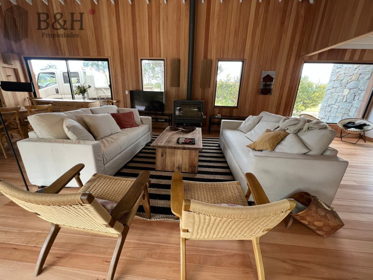 Casa en venta de 4 dormitorios, en José Ignacio, Barrio Laguna Escondida