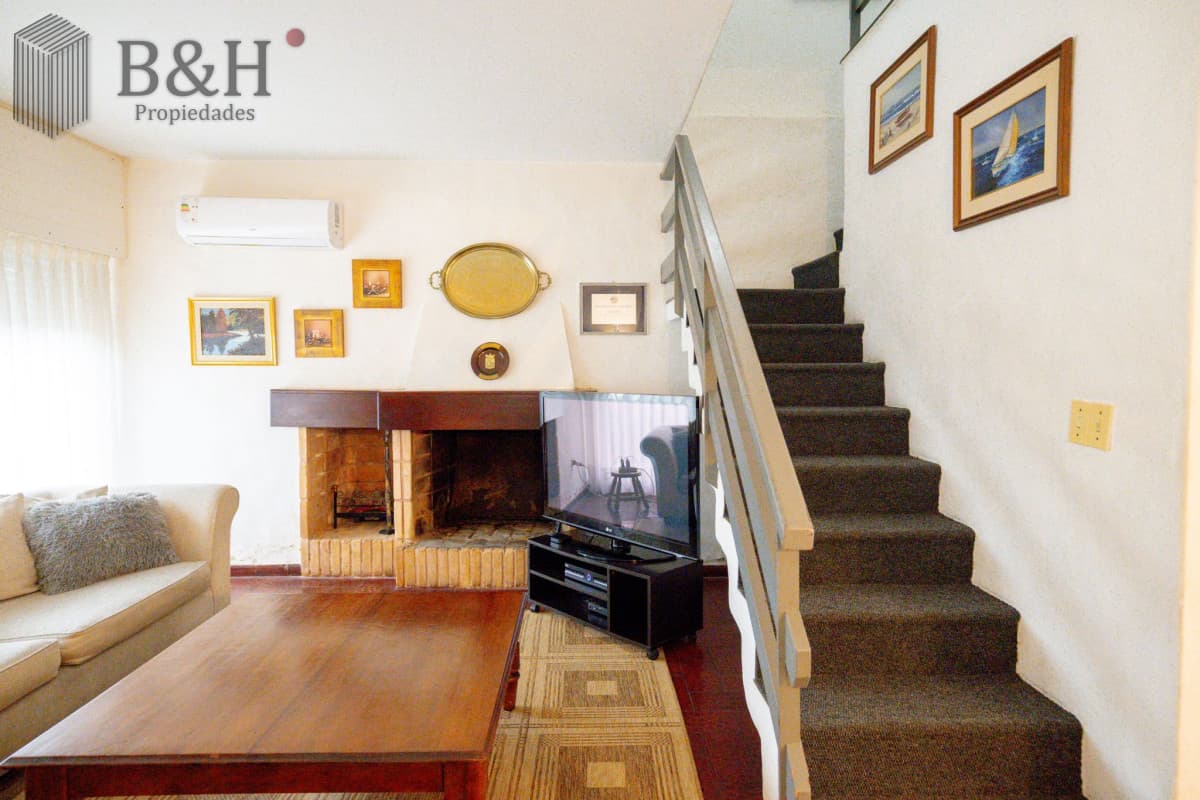 OPORTUNIDAD!!! CASA A LA VENTA EN LA MANSA A 100 MTS DEL MAR