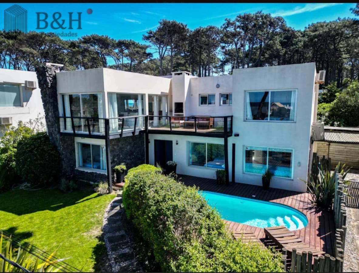 Casa en Montoya - La Barra