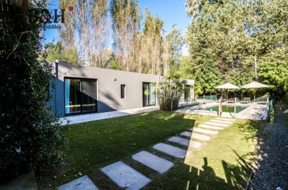 Excelente casa de 3 dormitorios - Punta del Este
