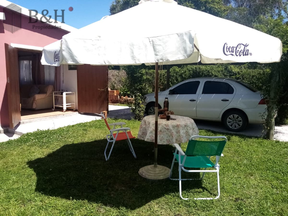 CASA DE 2 DORMITORIOS A 3 CUADRAS DE LA PLAYA