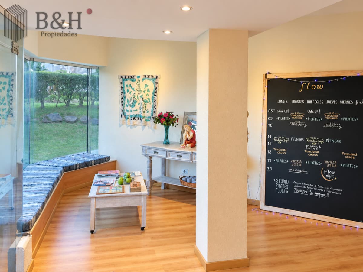 Local Comercial de 221 m² en Venta en Av. Roosevelt, Parada 12 - Punta del Este