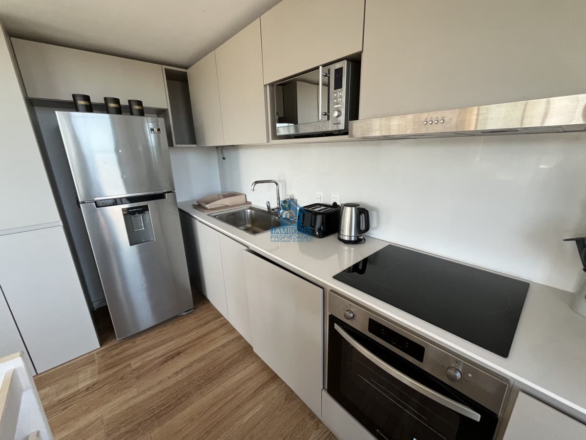Apartamento de 2 dormitorios con vista al Mar en alquiler