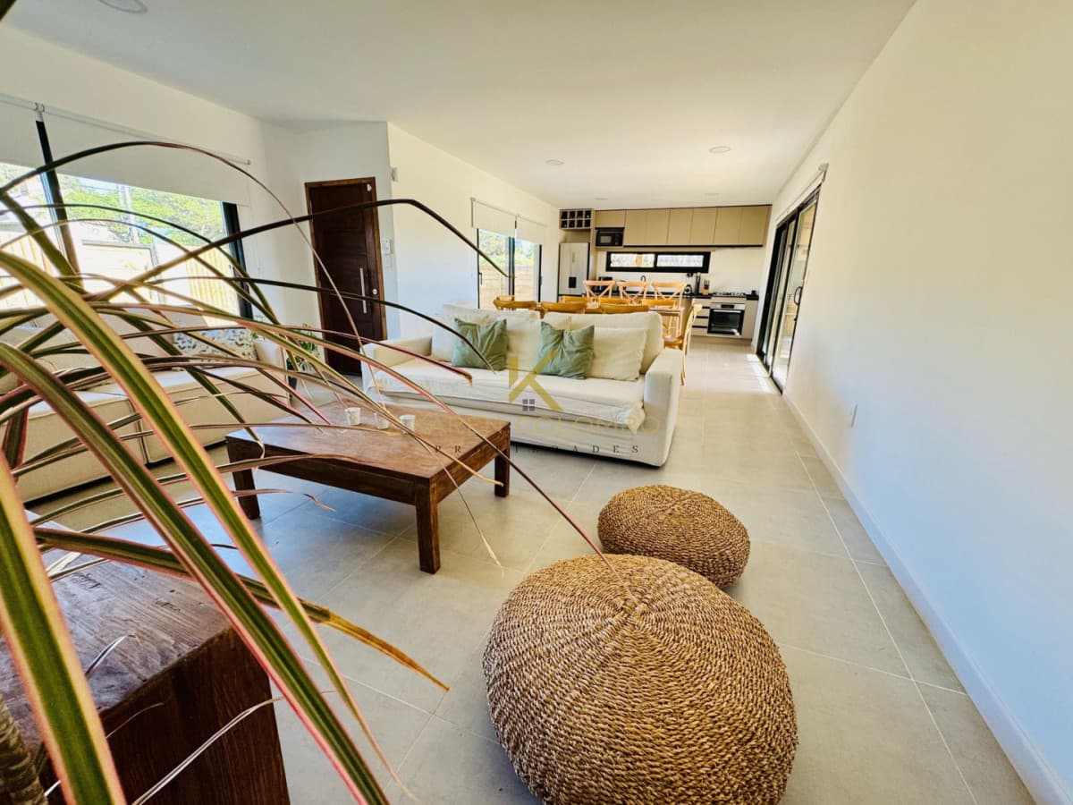 Casa Balneario en alquiler anual