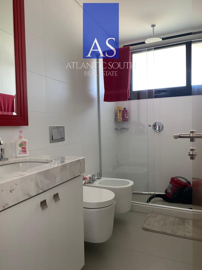 Espectacular apartamento 3 domritorios en primera linea frente al mar Playa Mansa