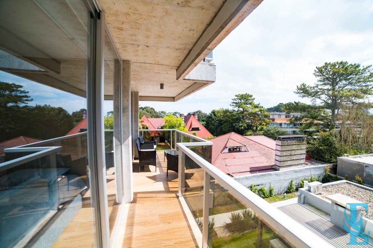 apartamento en venta en playa mansa Punta del este