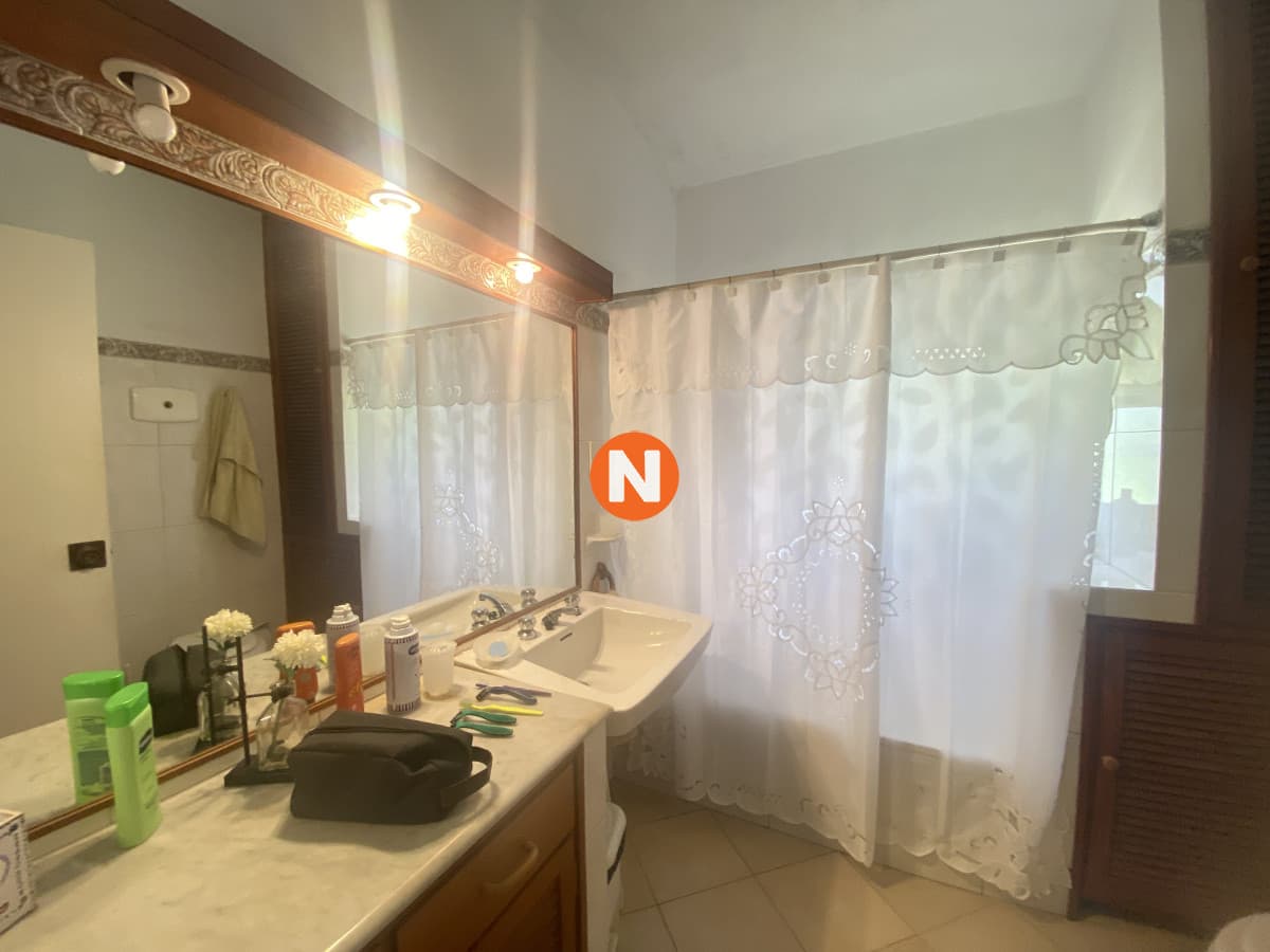 Venta Av Italia Pda 5 zona comercial casa local terreno Punt ...
