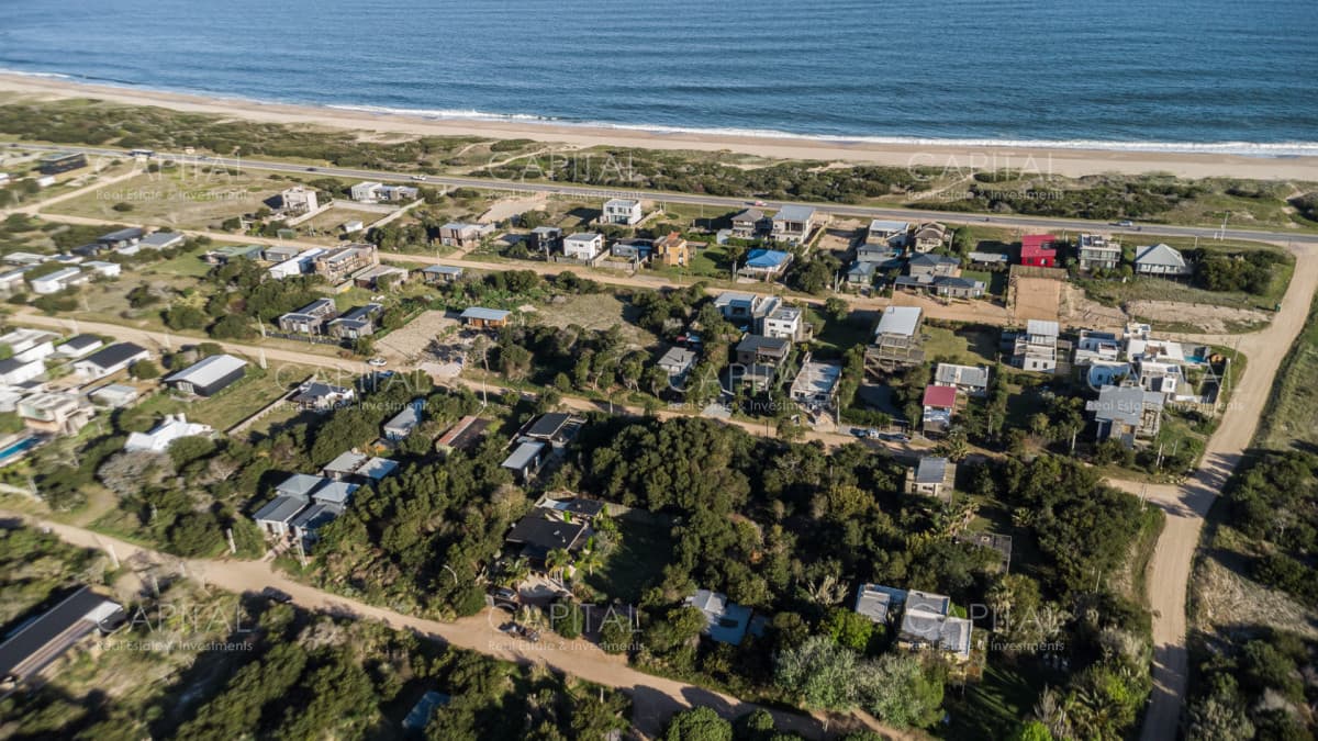 Excelente lote en venta en La Juanita a 200 metros del mar