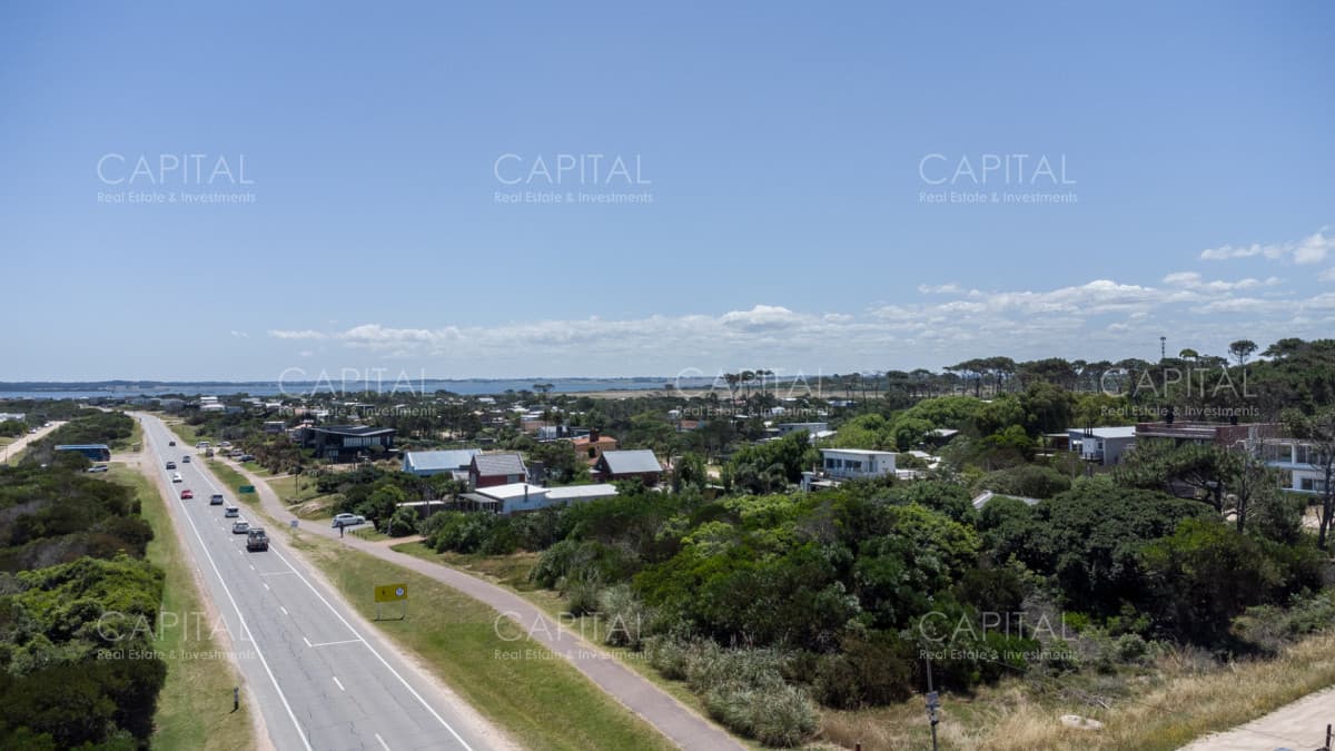 Excelente lote en venta en La Juanita a 200 metros del mar