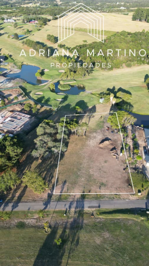 Exclusivo Lote en Pueblo Mio Chacras del Golf