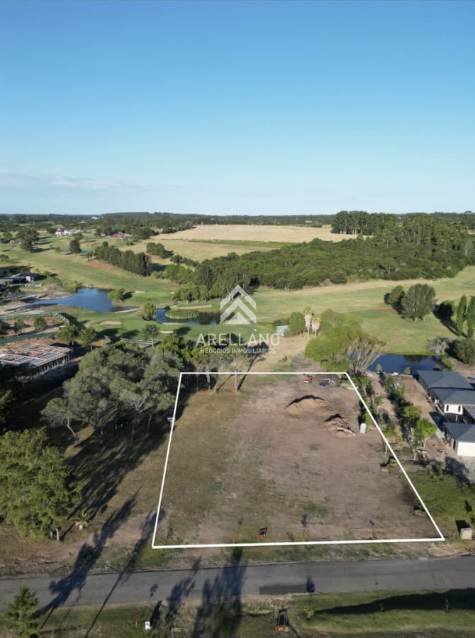 Terreno ID.5964 - Venta Exclusivo Lote en Pueblo Mio Chacras del Golf