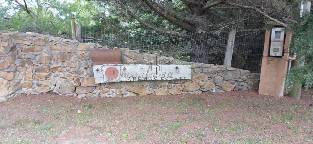 Chacra ID.2385 - Chacra 1 Ha. en Zona Pejerrey 5 dormitorios con piscina
