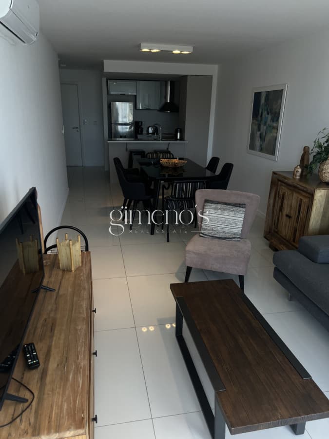 Apartamento 2 Dormitorios, Alquiler anual