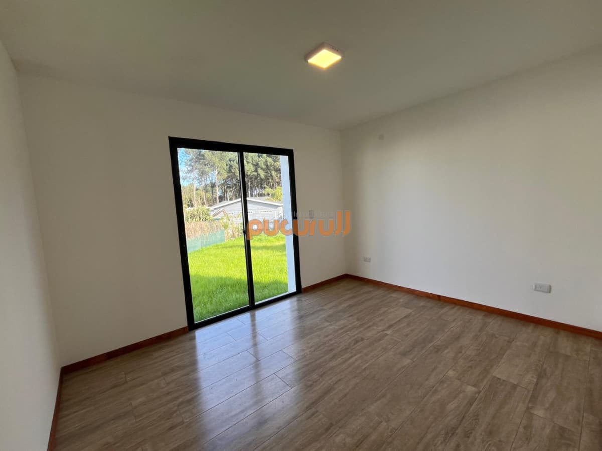 VENTA CASA 3 DORMITORIOS BURNETT ENTREGA JULIO 2026