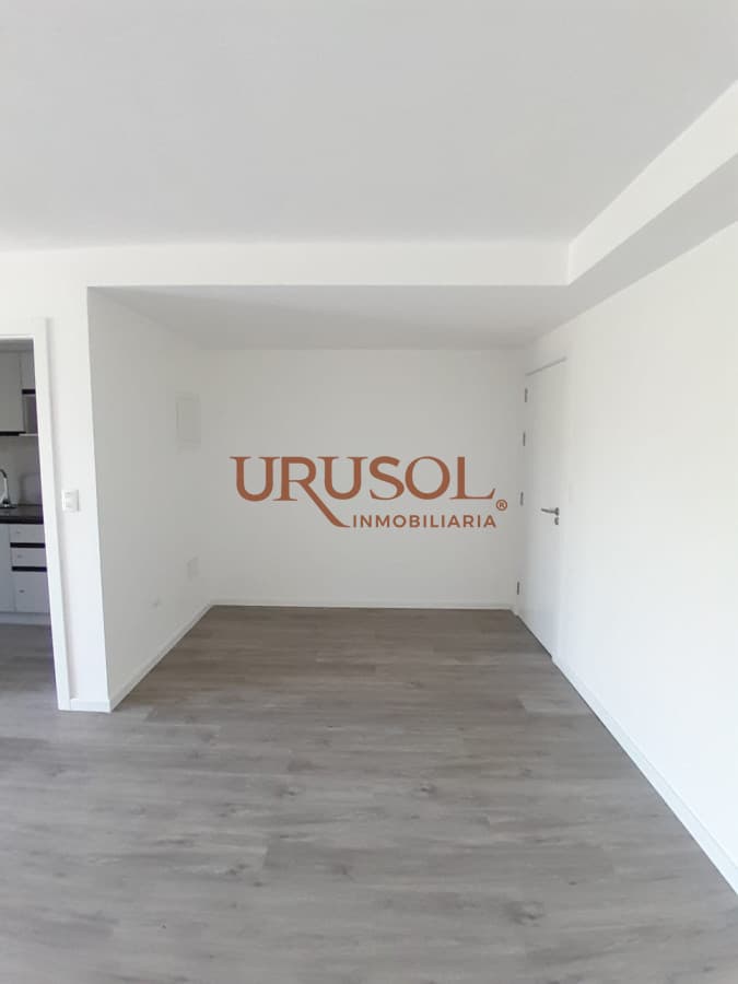 URUSOL Inmobiliaria   Apartamento ID.102 - Se Vende Excelente Oportunidad