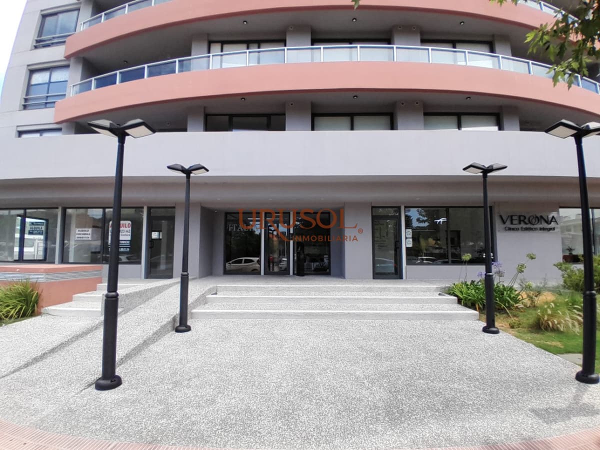 URUSOL Inmobiliaria   Apartamento ID.102 - Se Vende Excelente Oportunidad