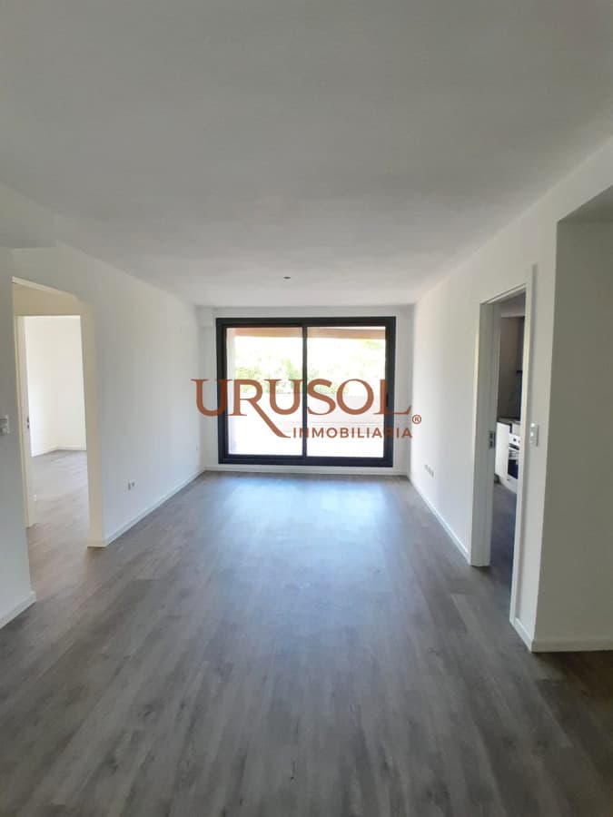 URUSOL Inmobiliaria   Apartamento ID.102 - Se Vende Excelente Oportunidad