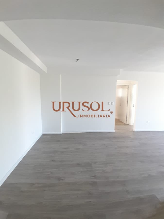 URUSOL Inmobiliaria   Apartamento ID.102 - Se Vende Excelente Oportunidad