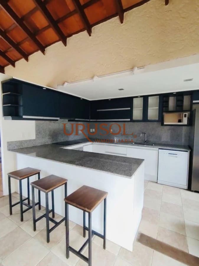 URUSOL Inmobiliaria   Casa ID.162 - Se vende importante propiedad en Lausana