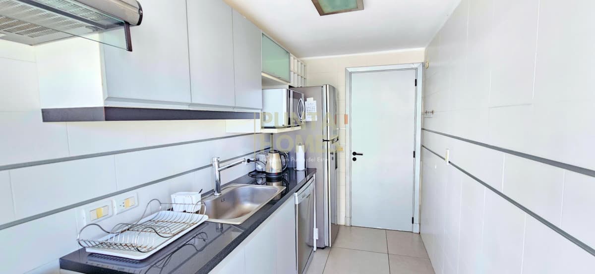 Punta Homes Inmobiliaria Apartamento ID.3950 - Venta de Apartamento 2 Dormitorios 2 Baños en Punta del Este - Torre Francia