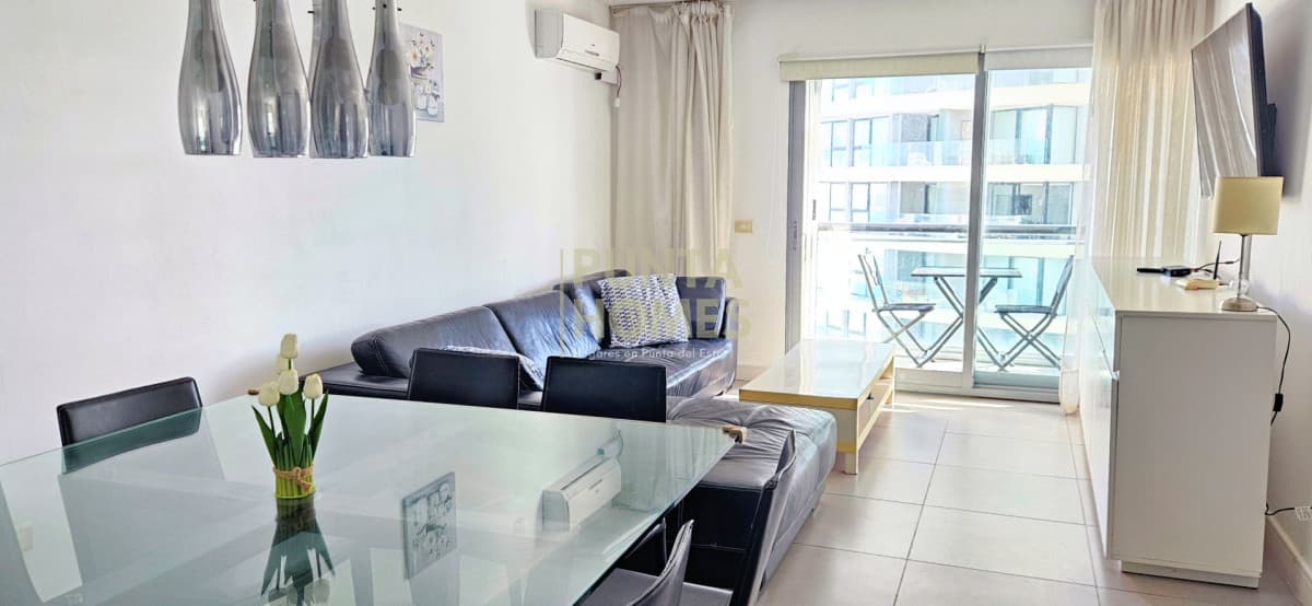 Punta Homes Inmobiliaria Apartamento ID.3950 - Venta de Apartamento 2 Dormitorios 2 Baños en Punta del Este - Torre Francia