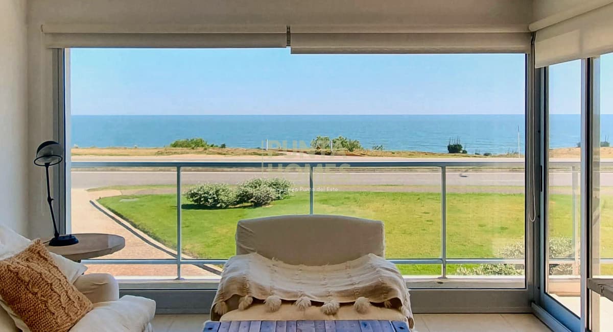 Punta Homes Inmobiliaria Apartamento ID.1488 - Venta de Apartamento Dúplex de 4 dormitorios en SUITE en Pinares, Playa Mansa, Punta del Este.