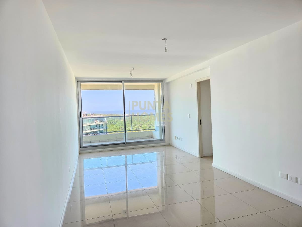 Punta Homes Inmobiliaria Apartamento ID.3797 - Venta de Apartamento de 3 dormitorios en Roosevelt, a metros del mar en Península.