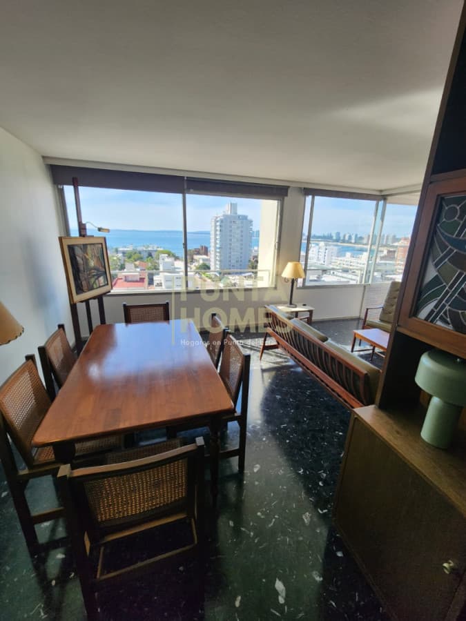 Punta Homes Inmobiliaria Apartamento ID.3861 - Venta departamento de 2 dormitorios en Edificio Apolo, Península, Punta del Este.
