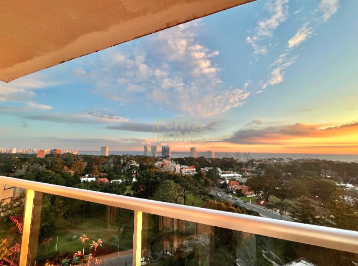 Punta Homes Inmobiliaria Apartamento ID.3836 - Venta apartamento en Punta del Este con amplia vista