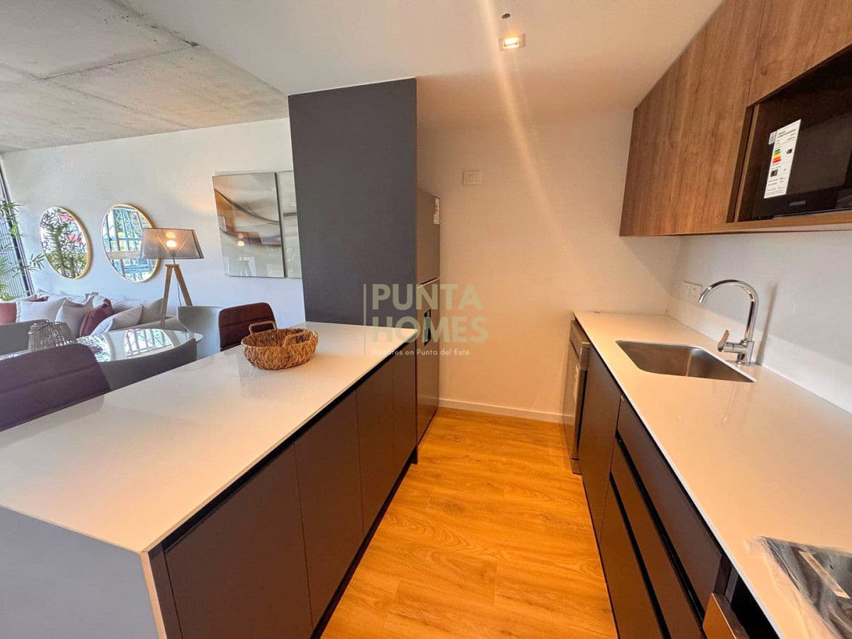 Punta Homes Inmobiliaria Apartamento ID.3935 - Apartamento 2 Dormitorios Torres del Este Punta del Este A Metros de Playa Brava y Mansa