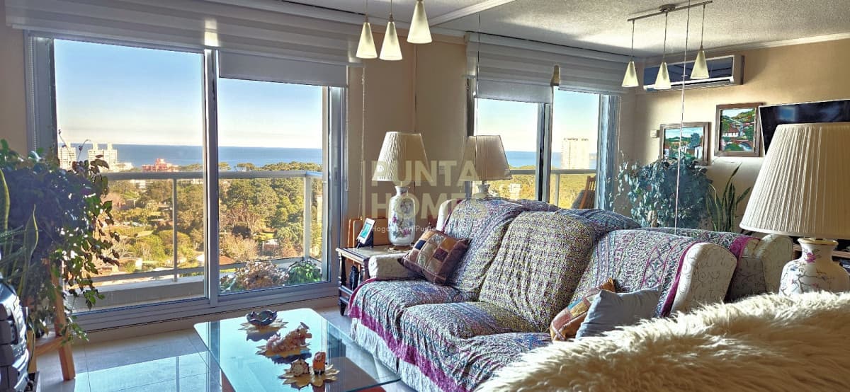 Punta Homes Inmobiliaria Apartamento ID.3836 - Venta apartamento en Punta del Este con amplia vista