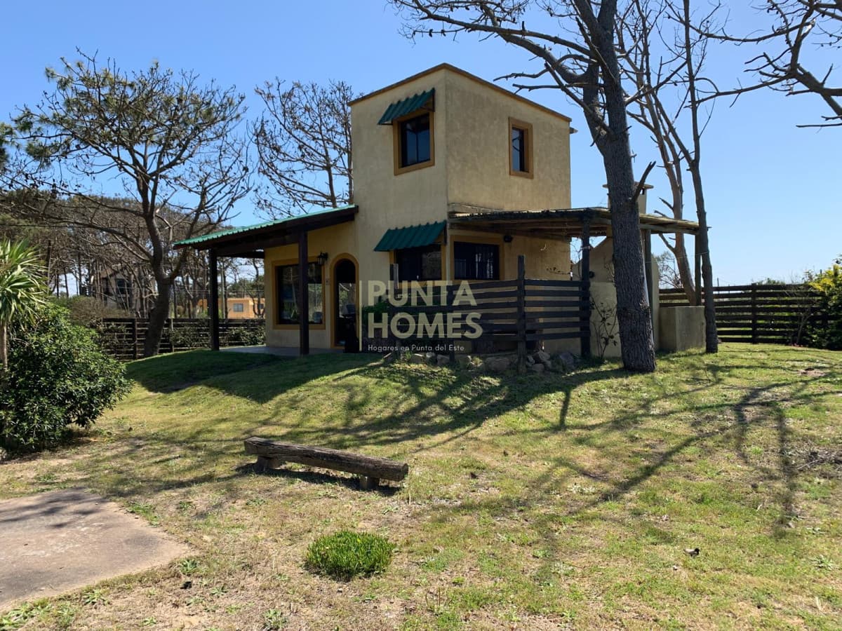Punta Homes Inmobiliaria Casa ID.3848 - Venta casa Punta del diablo a 3 cuadras de la playa