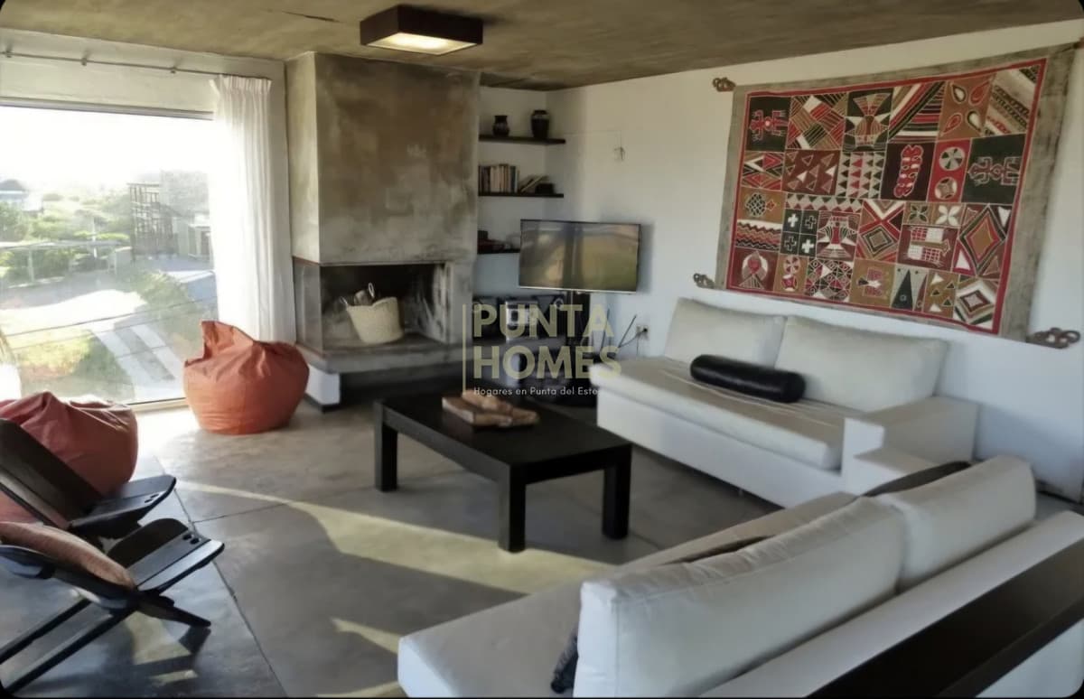 Punta Homes Inmobiliaria Casa ID.3960 - Increible casa con vista a la Viuda