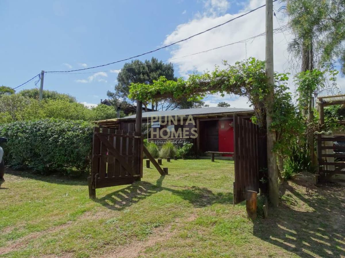 Punta Homes Inmobiliaria Casa ID.3919 - Venta de Casa de 2 dormitorios en Punta del Diablo zona Rivero