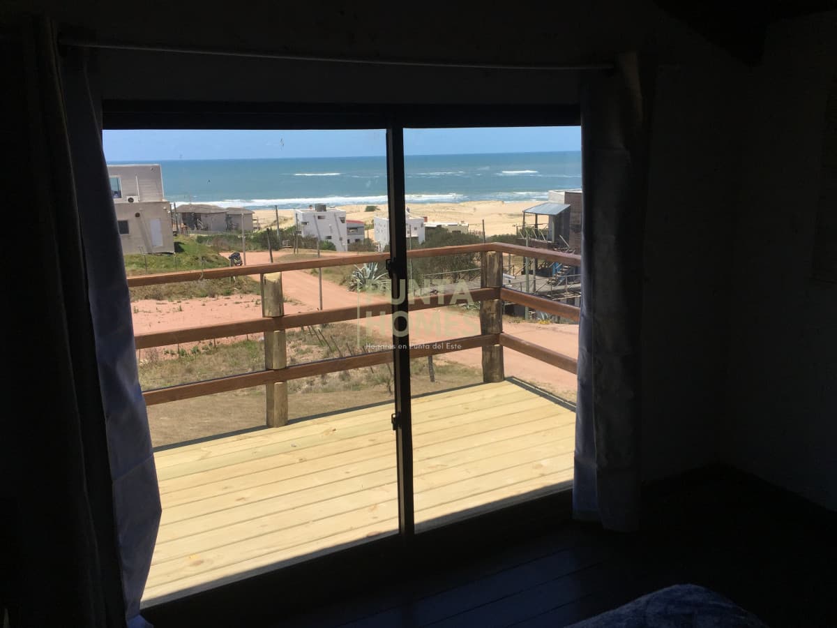 Punta Homes Inmobiliaria Casa ID.3858 - Venta casa de 4 dormitorios en Punta del Diablo, Rocha