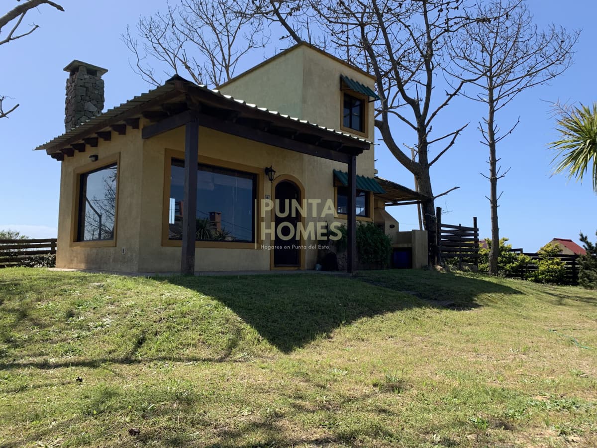 Punta Homes Inmobiliaria Casa ID.3848 - Venta casa Punta del diablo a 3 cuadras de la playa