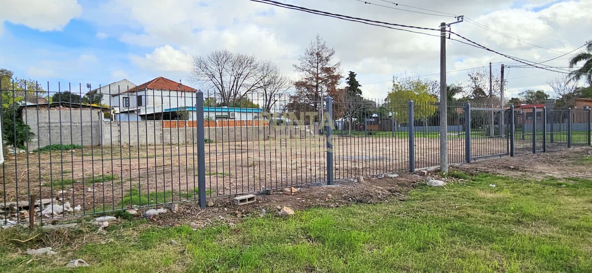 Punta Homes Inmobiliaria Terreno ID.3849 - Venta y alquiler de Terreno en Carrasco Norte, Montevideo.