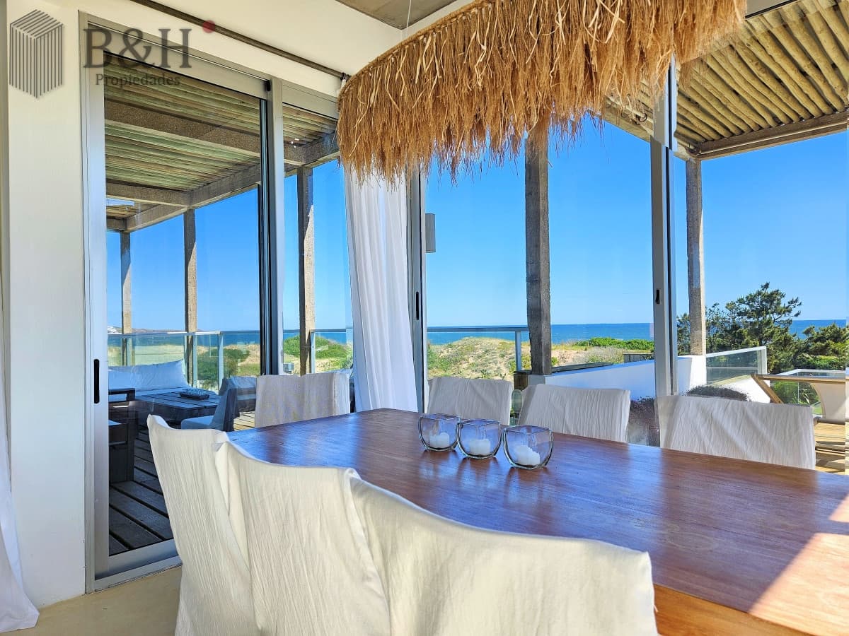 Alquiler Casa para 10 personas Punta Ballena, Punta del Este.