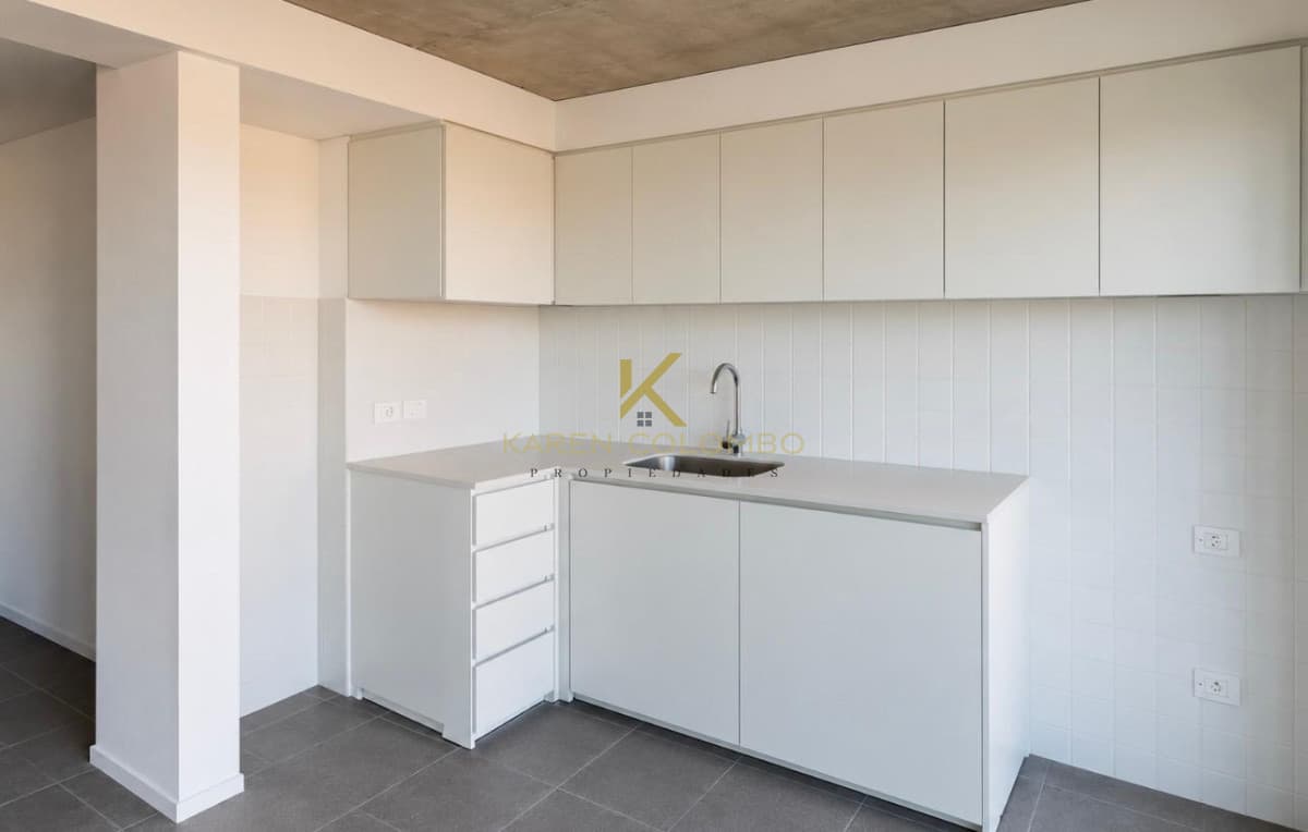 APARTAMENTO DUPLEX EN VENTA DE 3 DORMITORIOS EN BARRIO SUR