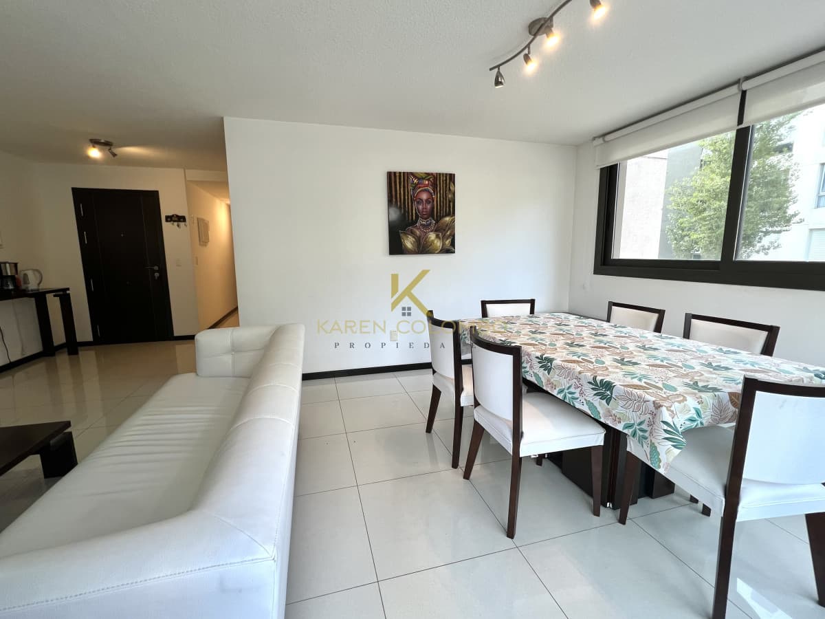 Apartamento en venta y alquiler de 3 Dormitorios Punta del Este