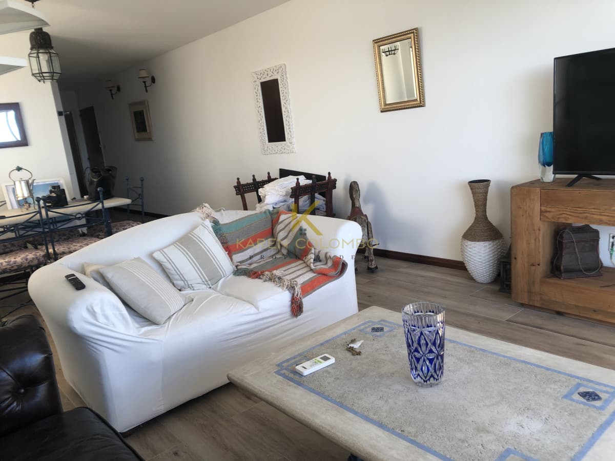 Apartamento en venta Primera linea - Playa Mansa