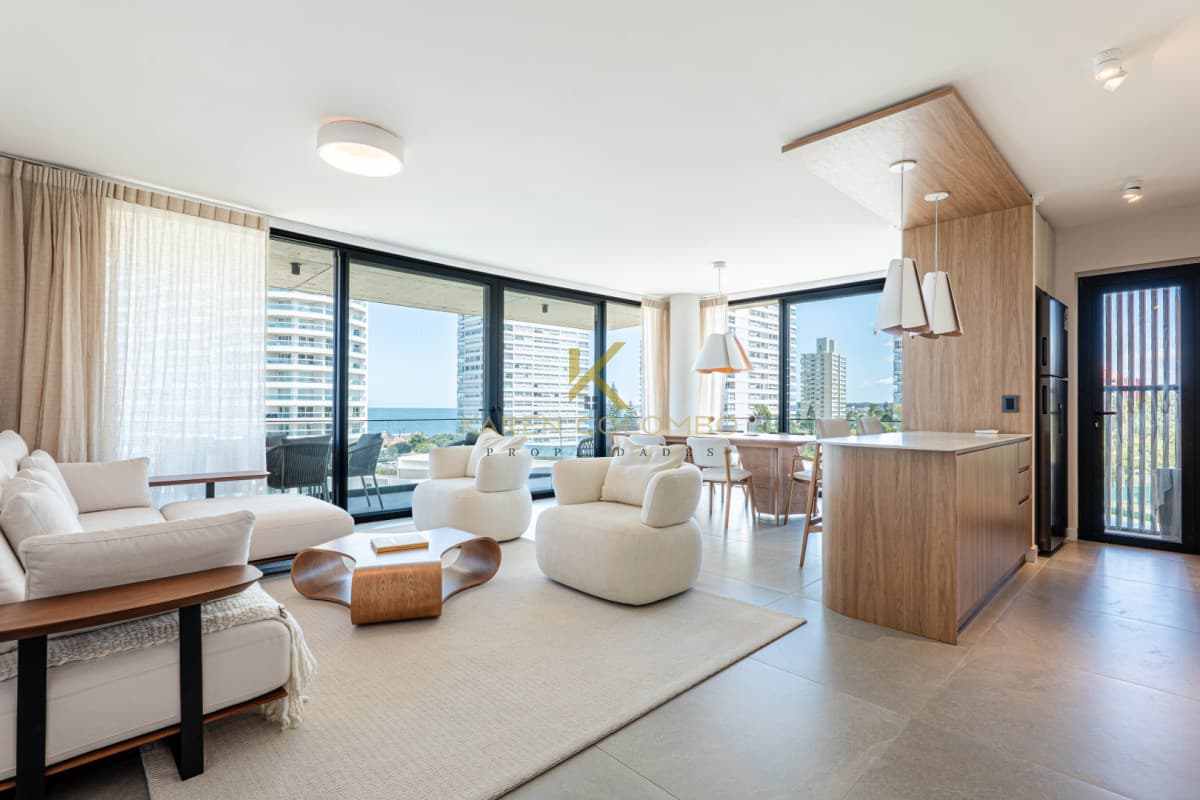 Apartamento en venta playa Mansa Punta del Este